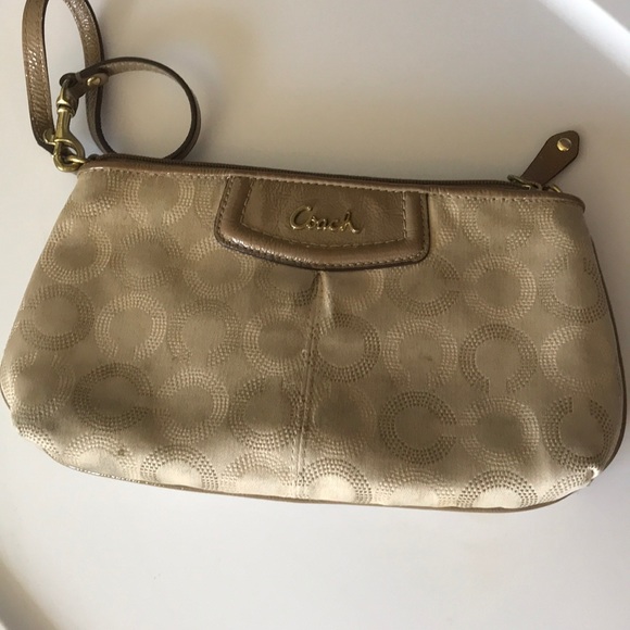 Coach clutch - Picture 1 of 3